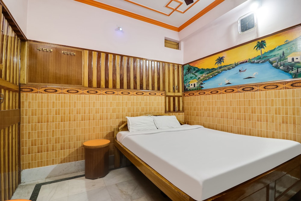 SPOT ON 45094 Hotel Madhu Complex view 3