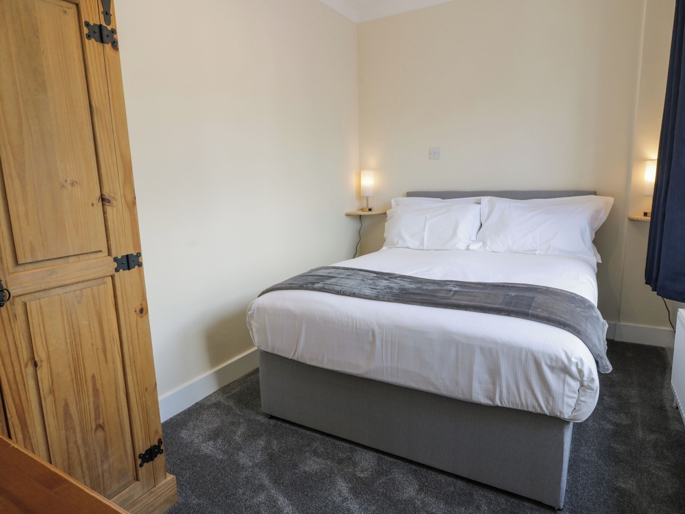 West Morton Suite