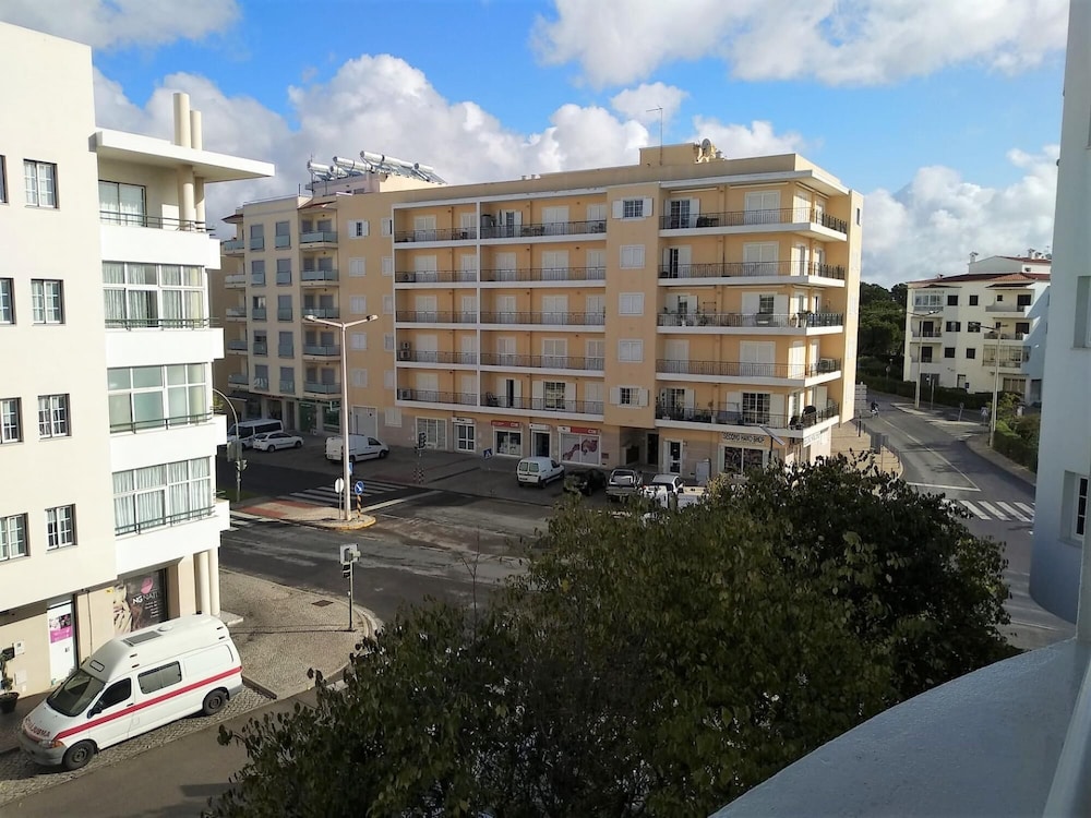 T2 Gaveto II - Ar-condicionado Garagem view 3