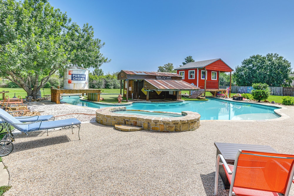 Lazy River Retreat in Cypress w/ Backyard Oasis!