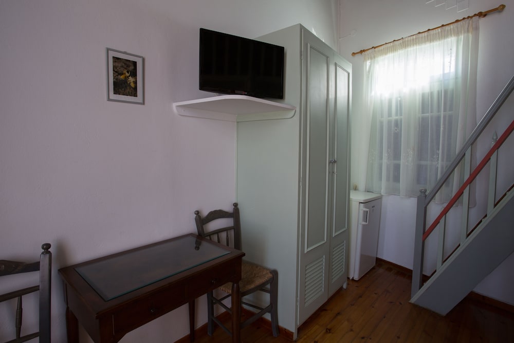 Nostos Hotel 32