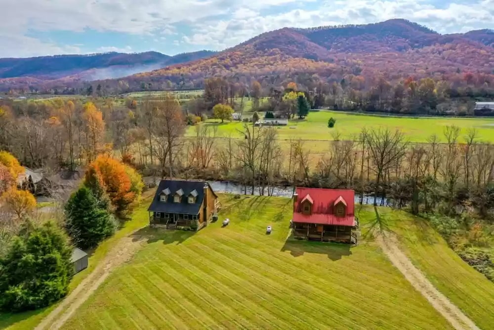 Mountain Creek #3584 by Aunt Bug's Cabin Rentals