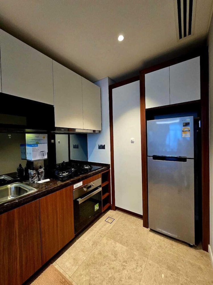 Comfy Studio Anggun KLCC 2PAX Netflix