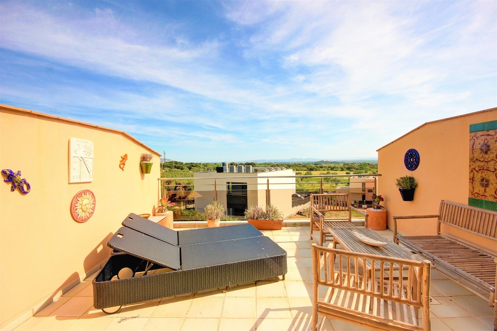 Duplex Apartment in Palau-saverdera