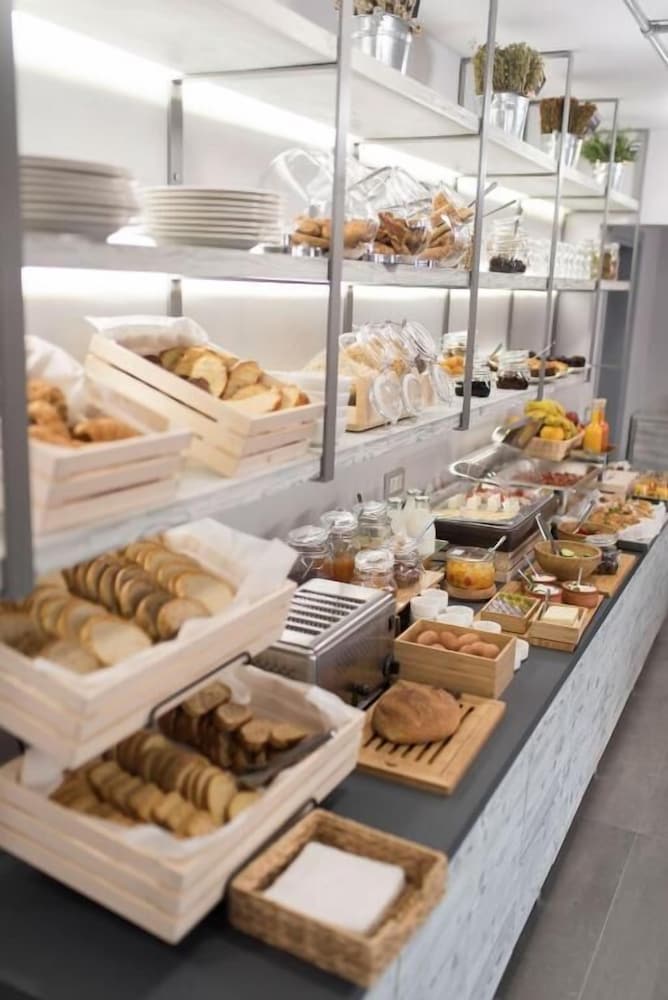 KANATHOS PIGI photo 5