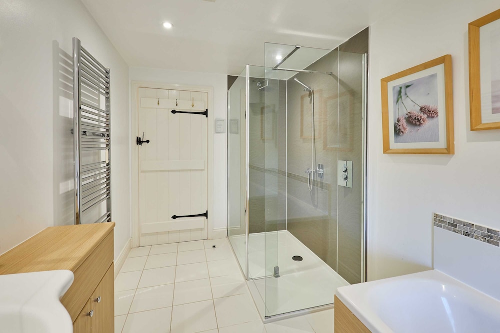 Host Stay Newton Cottage