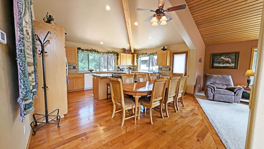 Foursome 2 4 Bedroom Home
