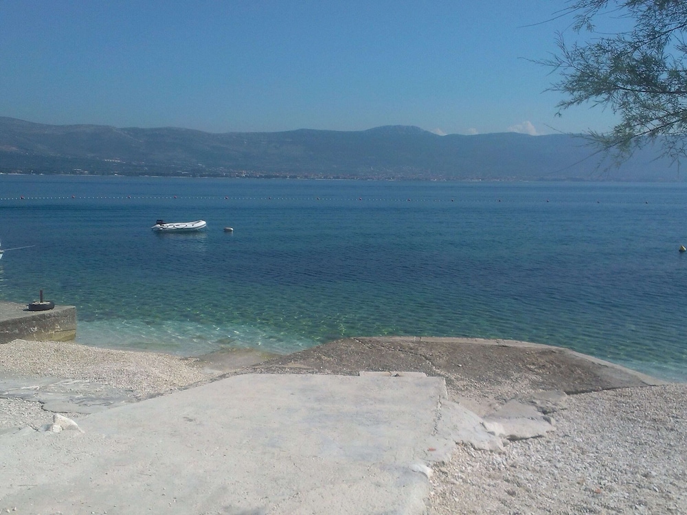 Apartment in Slatine Near the Sea Beach view 5