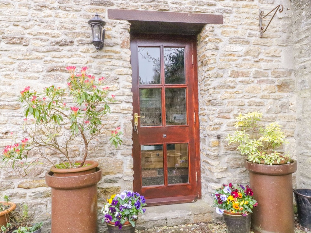 Pike Cottage view 5