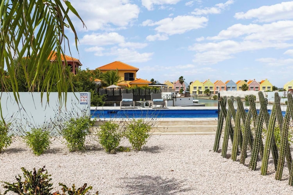 Dolce Vita Homes Bonaire