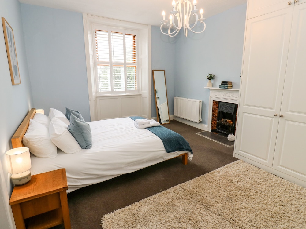 The Old Post Office - Pet Friendly Group Stays in Holmfirth
