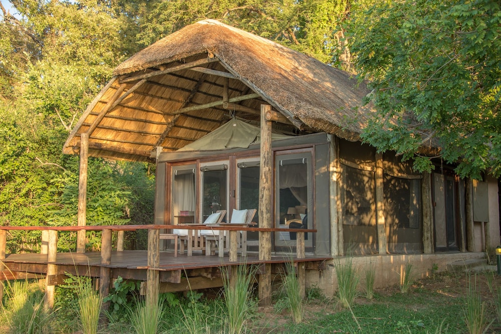 Royal Zambezi Lodge