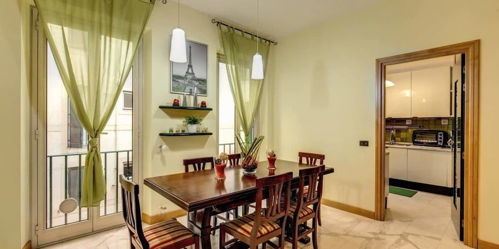 Elegant 2 bedrooms Campo dei Fiori
