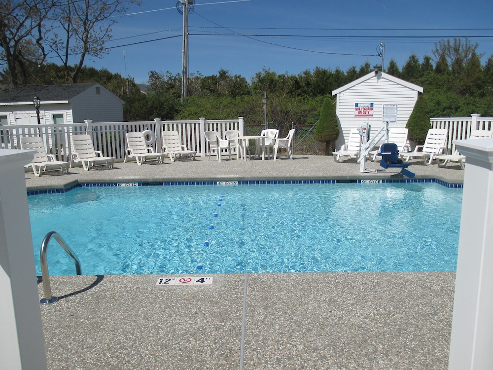 Long Beach Motor Inn