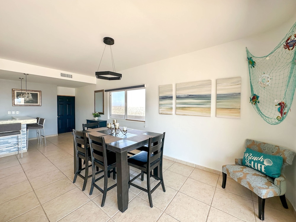 Relaxing Getaway 2BR Condo
