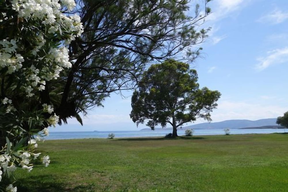 Nafsika Beach