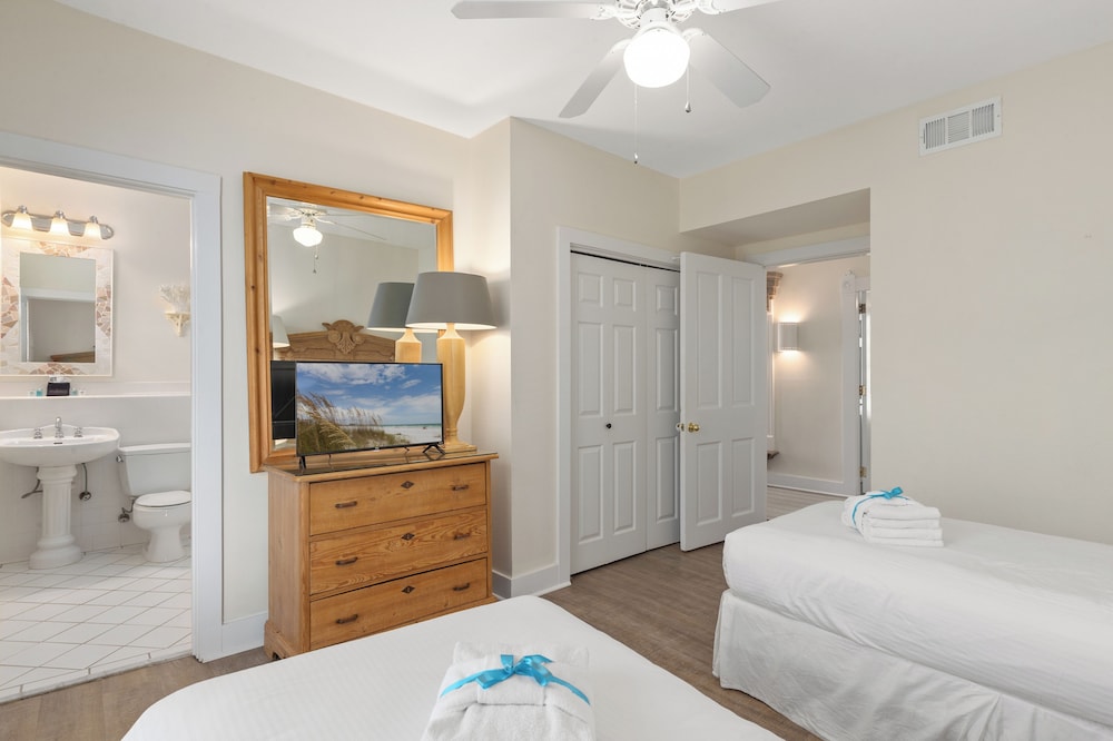 A Winterpast by the Sea - Gulf Front on 30A With Private Pool!