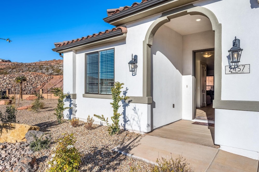 Holiday Hideaway 5 Bedroom Townhouse