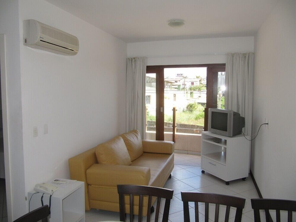 Picasso Flat