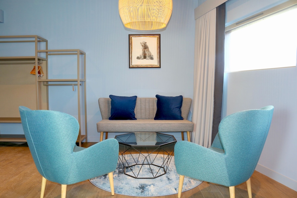 Doncaster Vacations - Hex Wildlife Hotel - Property Image 39