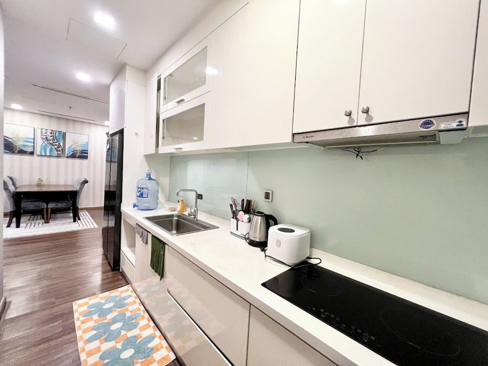 Apartment Landmark 81 by Urban Home