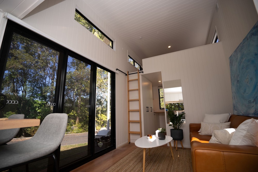 Waterlily Tinyhouse
