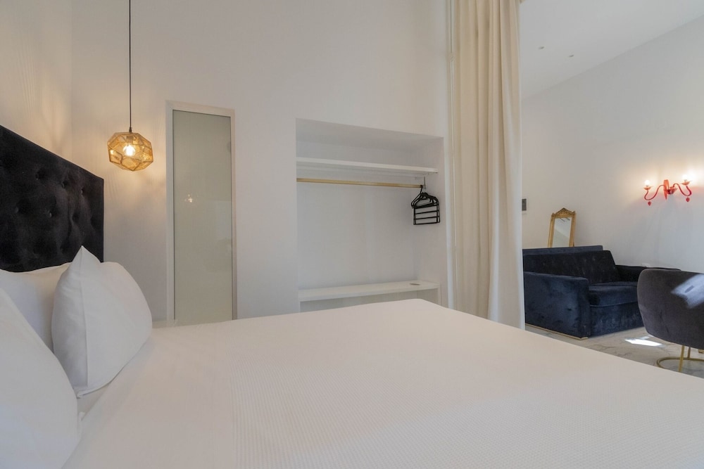 4 Elements Earth Luxury Suites