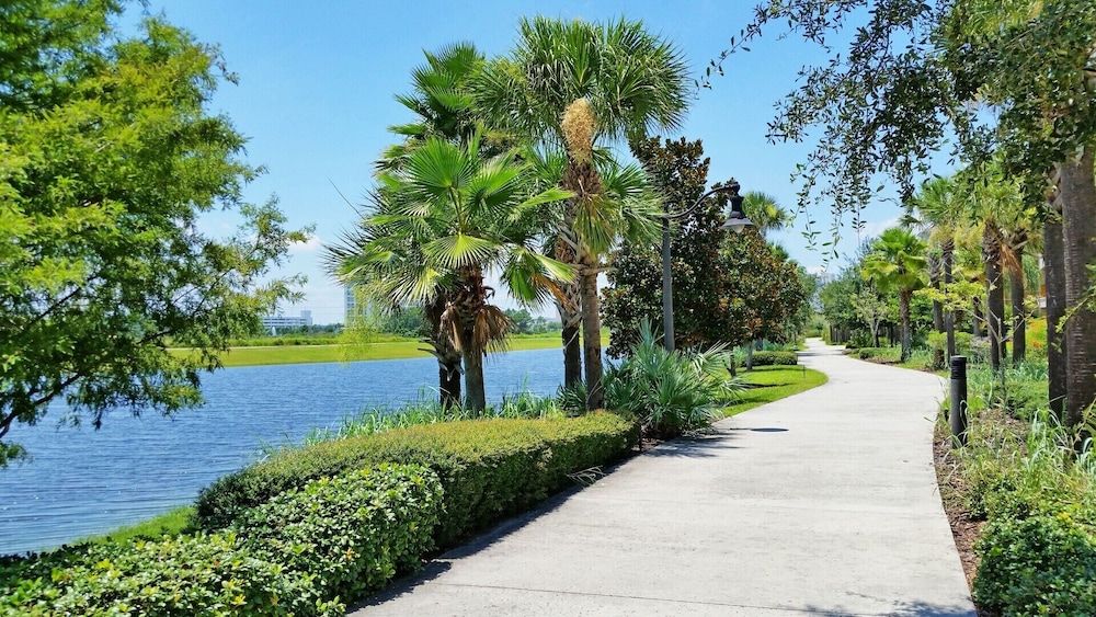 Vista Cay Luxe