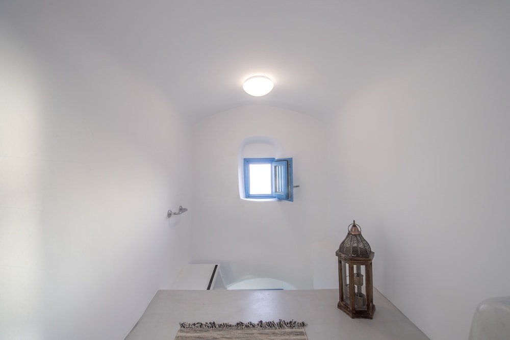 Anemi House & Villas
