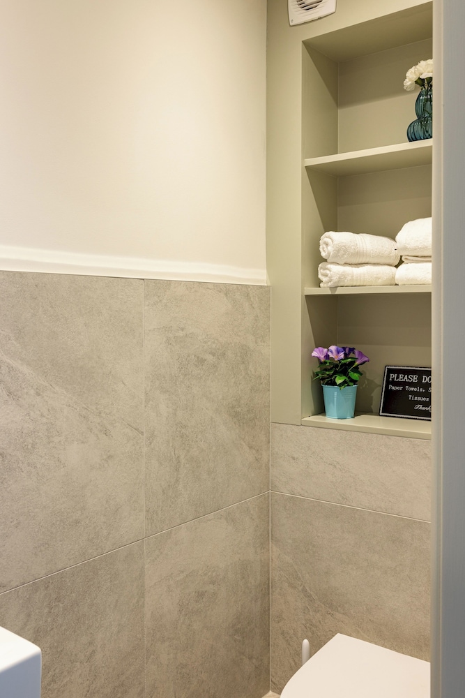 Lux Regents Park 2 bed 2 Bath Penthouse With AC