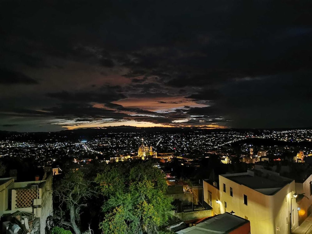 Suite H la ermita