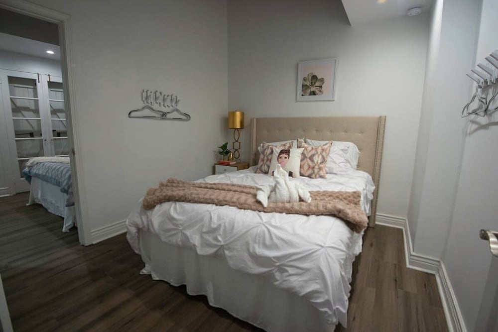 8br-best Location Heated Pool Jacuzzi Spa Gym