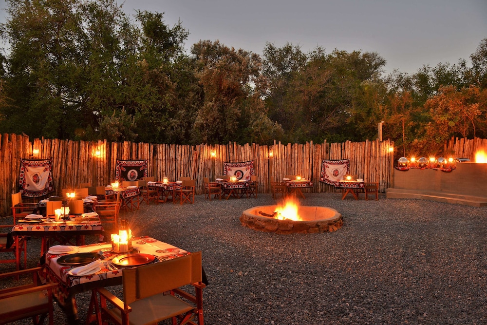 Black Rhino Game Lodge