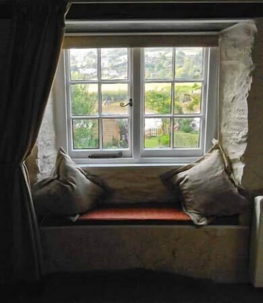 Yelverton Vacations - Tuckermarsh Quay River Cottage 2 - Property Image 15