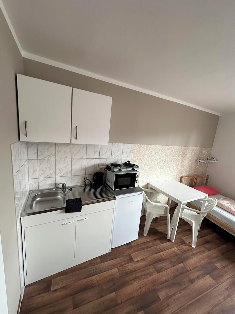 2-Rent Group Hostel Apartments HAN53