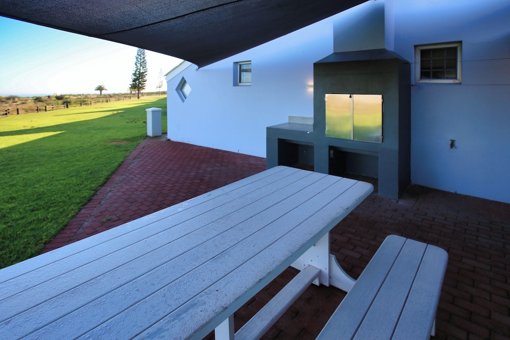 Barefootin, Langebaan 6-sleeper