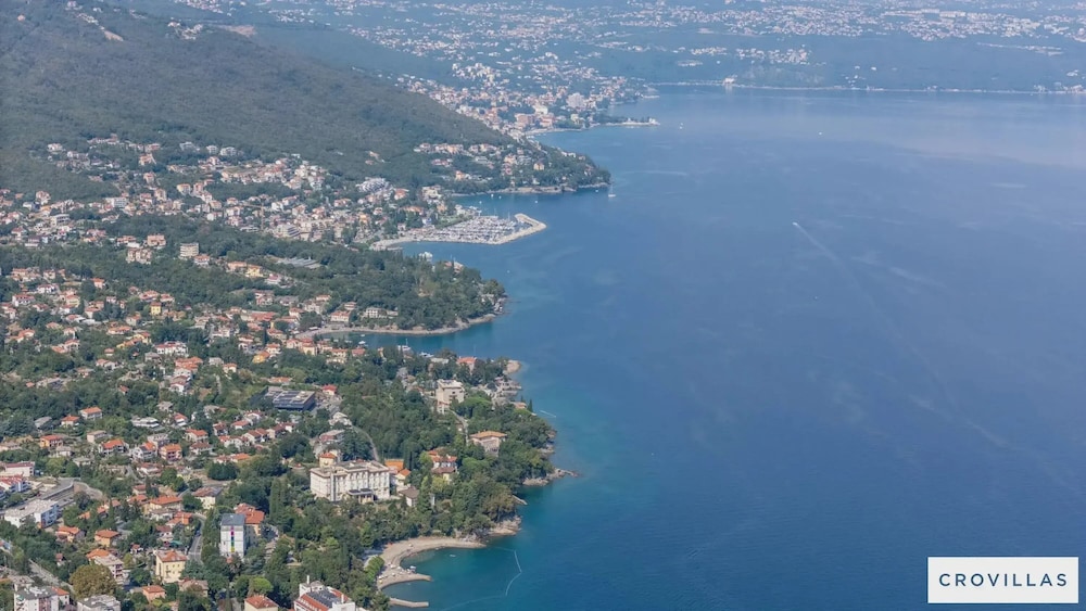 Villa Lauriana Nearby Opatija - Crovillas