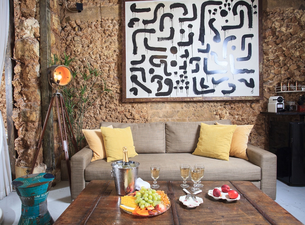 Trieste Neve Tzedek Boutique Suites