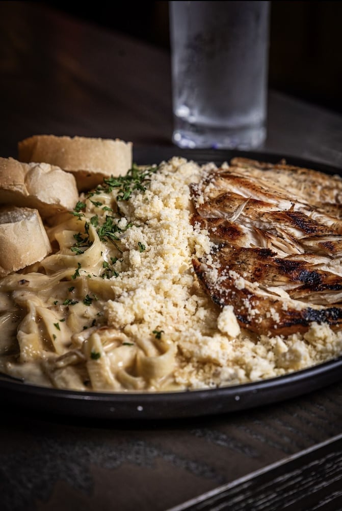 Road House Hotel  RV Park - Property Image 10