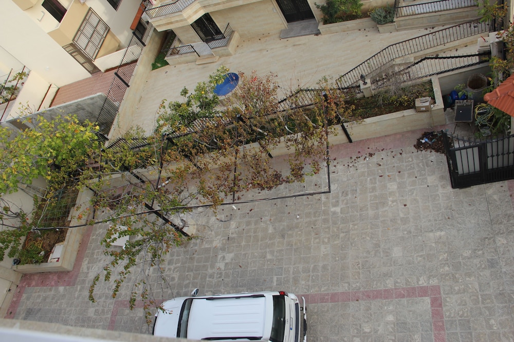 Arja Apartments
