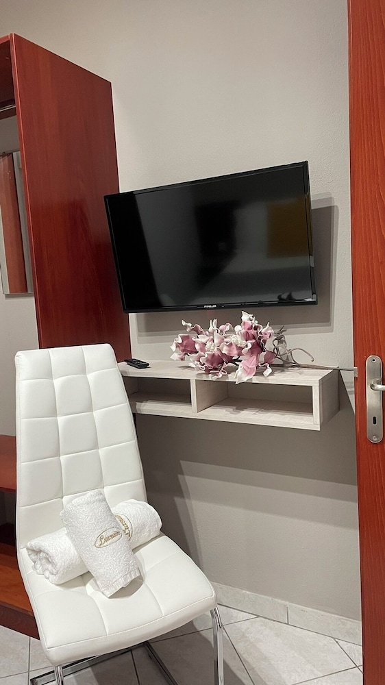 Premium Suites
