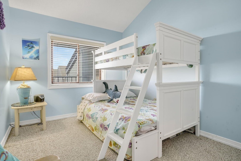 Crab Cove On The Bay 407 3 Bedroom Condo