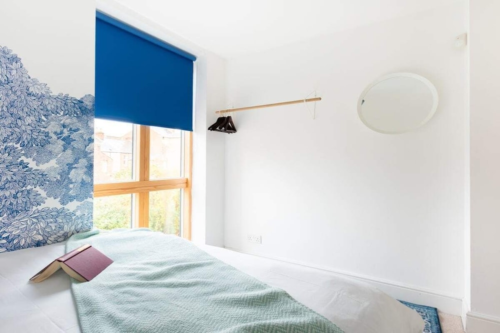 The Glasshouse Escape - 5BDR Victorian Jewel with Modern Twists in Jericho