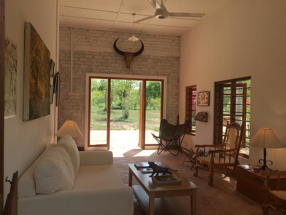 Captains Bird Safari Lodge