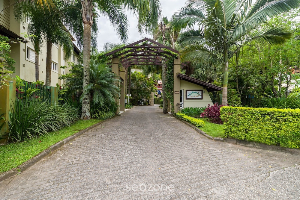 Apartments 450m From Lagoa da Conceicao - CRM