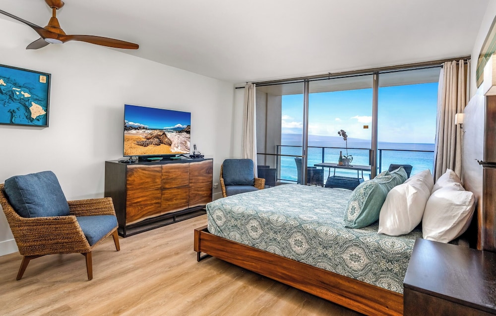 Oceanfront Kaanapali Studio Vistas - Image 2