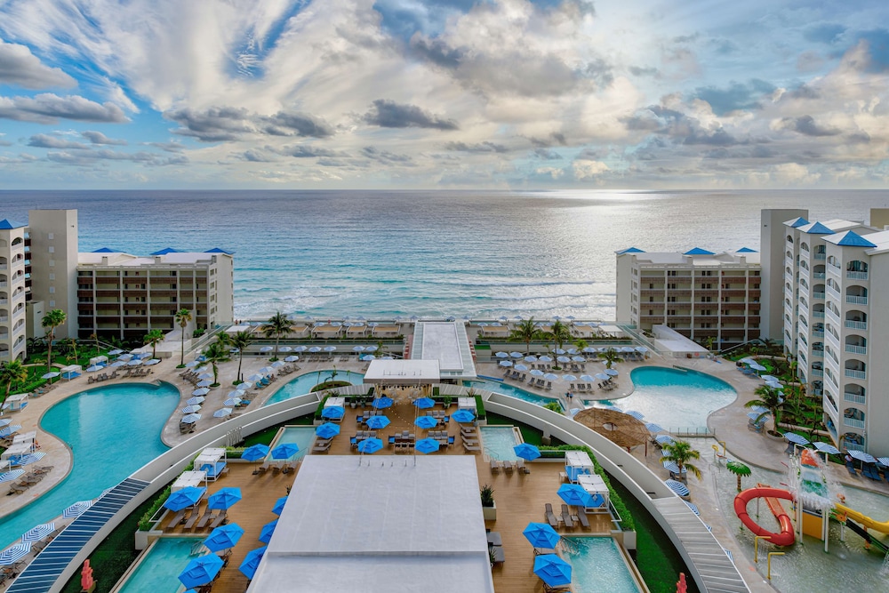 Hotel Hilton Cancun Mar Caribe All-Inclusive Resort