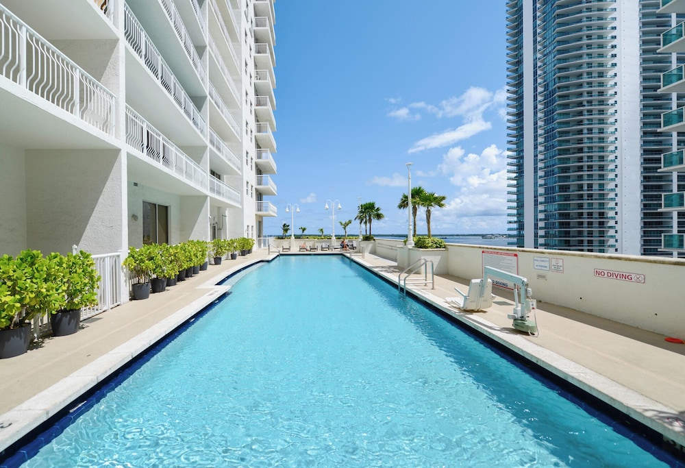 Modern Condos Located in Brickell