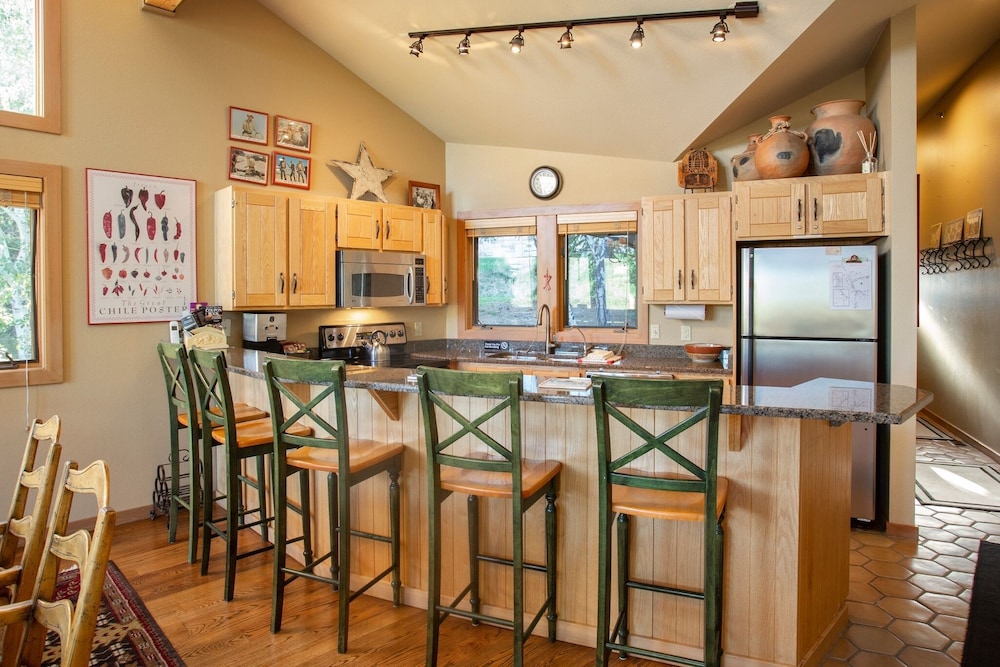Enclave at Deer Valley Resort - Three Bedroom Condo with Hot Tub #1 3 Condo