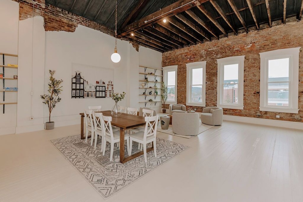 East Main Lofts
